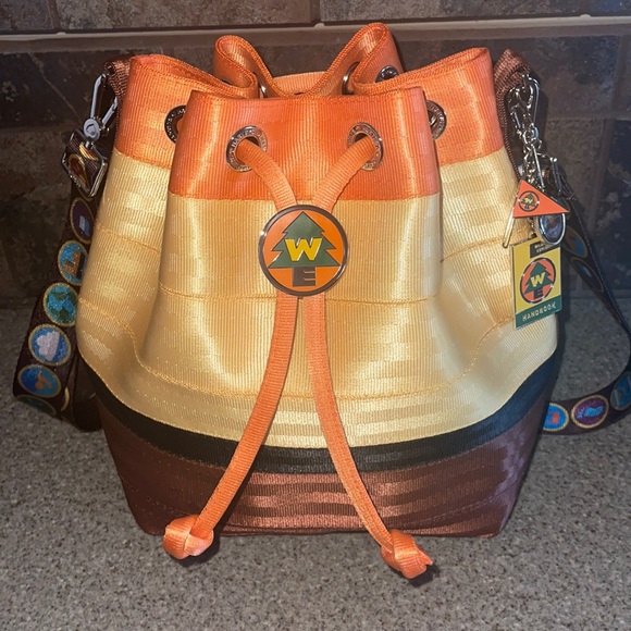 Harveys Handbags - Harveys UP Russell Park Hopper backpack/crossbody